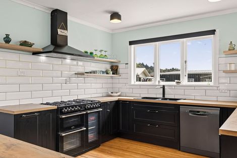 Photo of property in 1 Montrose Street, Kaiti, Gisborne, 4010
