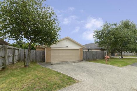 Photo of property in 205 Keri Vista Rise, Papakura, 2110