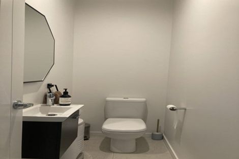 Photo of property in 216d Sutherland Road, Lyall Bay, Wellington, 6022