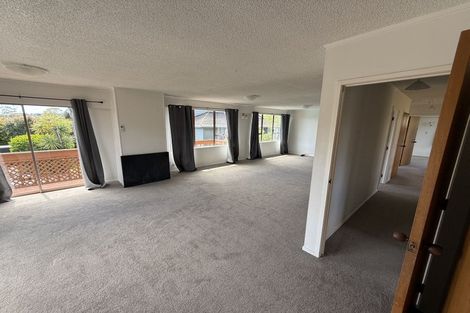 Photo of property in 1/17 Glenvar Road, Torbay, Auckland, 0630