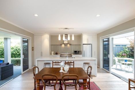 Photo of property in 8 Te Heipora Place, Havelock North, 4130