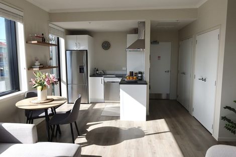 Photo of property in 3/22 Kerewhenua Crescent, 0616