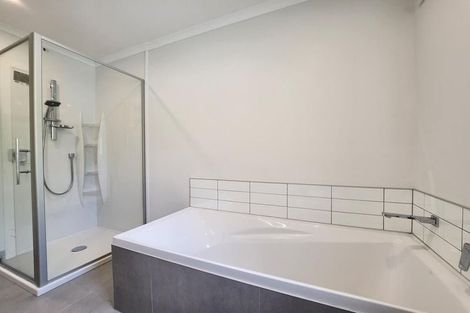 Photo of property in 1a Te Reinga View, Tawa, Wellington, 5028