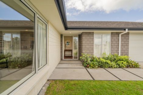 Photo of property in 2 Little George Place, Whitianga, 3510