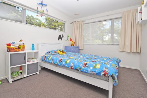 Photo of property in 585 South Titirangi Road, Titirangi, Auckland, 0604