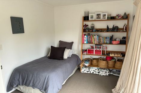 Photo of property in 10 Ngapotiki Street, Paraparaumu Beach, Paraparaumu, 5032