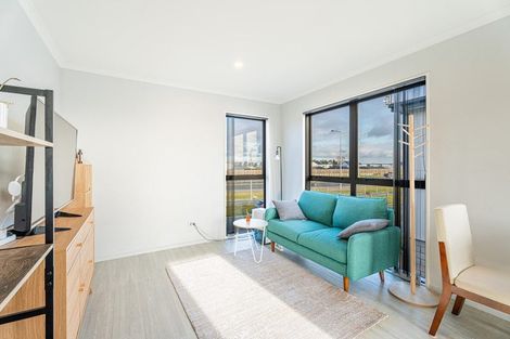 Photo of property in 20 George Square West, Wigram, Christchurch, 8025