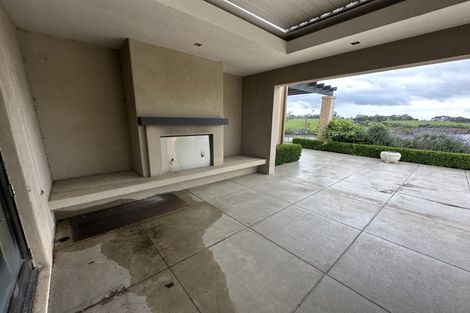 Photo of property in 35 Hayfield Way, Karaka, Papakura, 2113