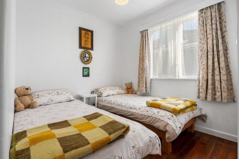 Photo of property in 18 Alexander Avenue, Torbay, Auckland, 0630