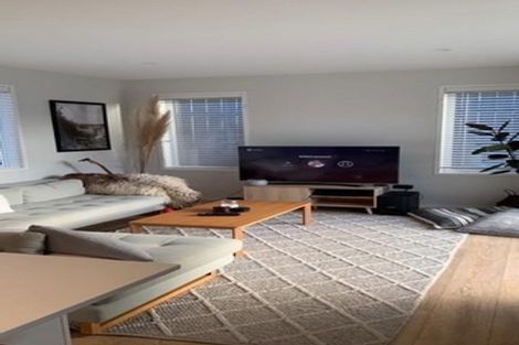 Photo of property in 5 Riroriro Road, Hobsonville, Auckland, 0616