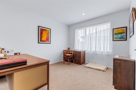 Photo of property in 5 Oak Place, Levin, 5510