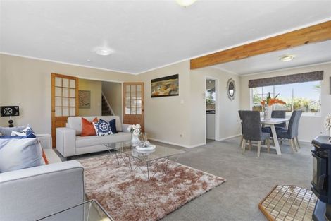 Photo of property in 2/16 Fernbird Place, Massey, Auckland, 0614