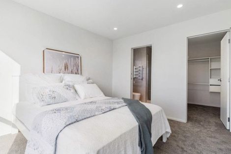 Photo of property in 252 Don Buck Road, Massey, Auckland, 0614