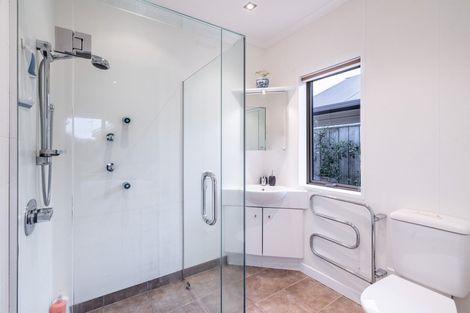 Photo of property in 55 Glenroy Park Drive, Waikiwi, Invercargill, 9810