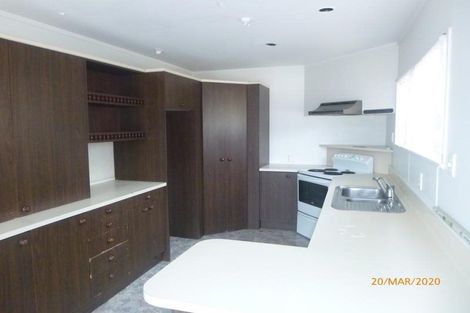 Photo of property in 16 Crompton Road, Massey, Auckland, 0614