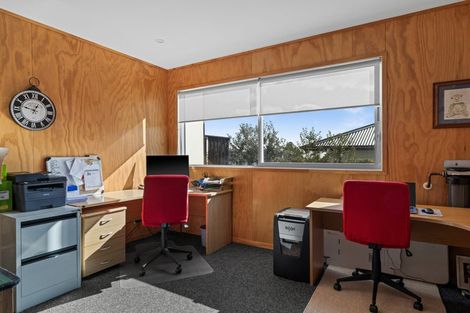 Photo of property in 143 Arataki Road, Havelock North, 4130