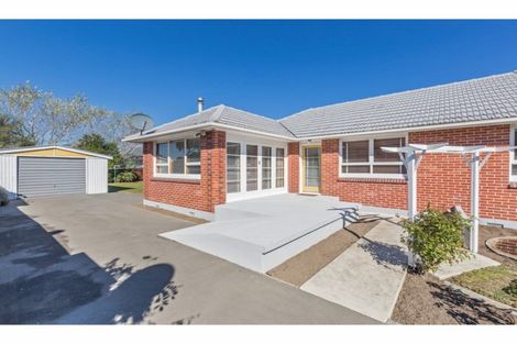 Photo of property in 32 Bournemouth Crescent, Aranui, Christchurch, 8061