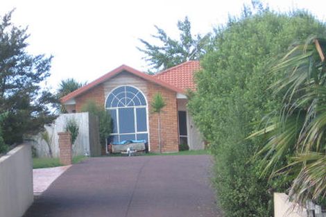 Photo of property in 35 Gala Place, Henderson, Auckland, 0612