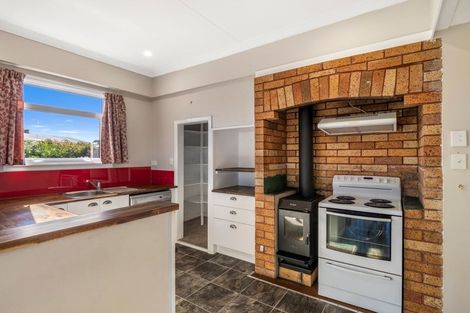 Photo of property in 124 Weraroa Road, Waverley, 4510