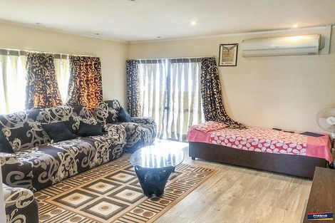 Photo of property in 2/75 Russell Road, Manurewa, Auckland, 2102