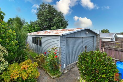 Photo of property in 118 Mahia Road, Manurewa, Auckland, 2102