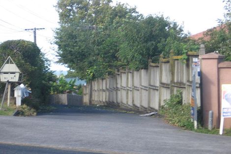 Photo of property in 4/19a Forrest Hill Road, Milford, Auckland, 0620