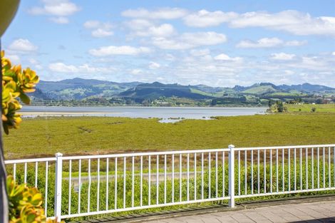 Photo of property in 7 Phoenix Heights, Mount Maunganui, 3116