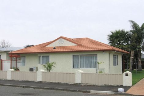 Photo of property in 2a Cassino Crescent, Onekawa, Napier, 4110