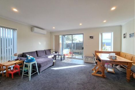Photo of property in 1/110 Hobsonville Point Road, Hobsonville, Auckland, 0616