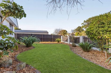 Photo of property in 24 Heathglen Avenue, Parklands, Christchurch, 8083