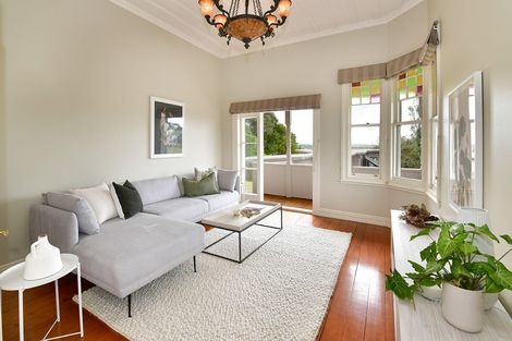 Photo of property in 17c Nelson Street, Helensville, 0800