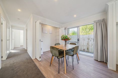Photo of property in 92 Sunstone Crescent, Timberlea, Upper Hutt, 5018
