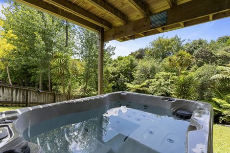 Photo of property in 16 Landsdale Place, Massey, Auckland, 0614