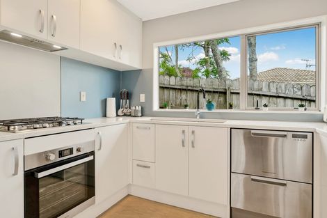 Photo of property in 23 Ginders Drive, Massey, Auckland, 0614