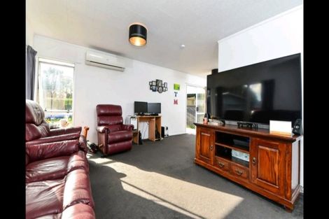 Photo of property in 35 Purcell Place, Melville, Hamilton, 3206
