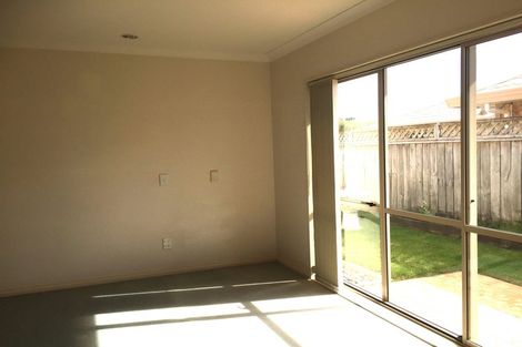 Photo of property in 2 Terry Lane, Paraparaumu Beach, Paraparaumu, 5032