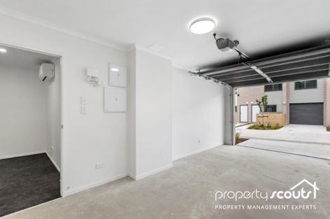 Photo of property in 12 Pangu Way, Mangere, Auckland, 2022