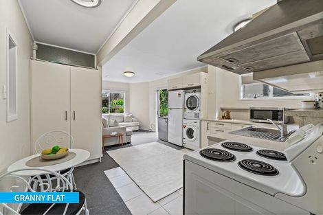Photo of property in 13a The Terrace, Takapuna, Auckland, 0622