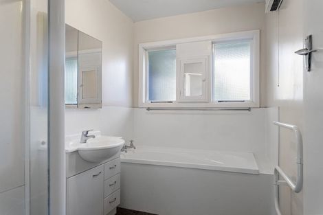 Photo of property in 6 Perry Street, Papanui, Christchurch, 8053