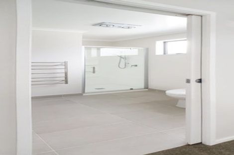 Photo of property in 18 Oioi Road, Hobsonville, Auckland, 0616