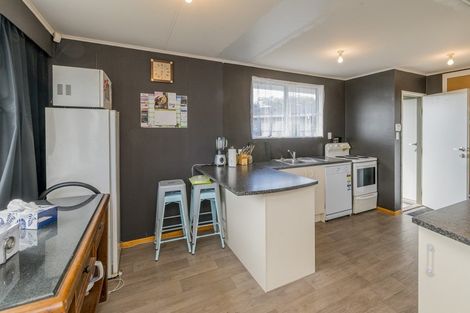 Photo of property in 85 Strathmore Avenue, Levin, 5510