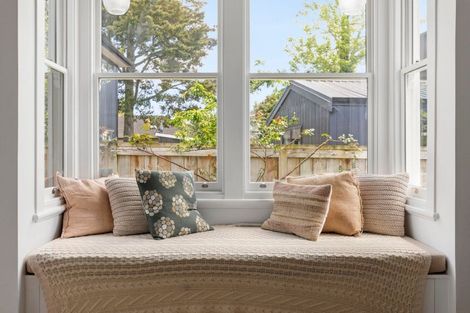 Photo of property in 16 Hamilton Road, Cambridge, 3434