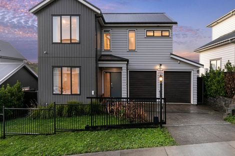 Photo of property in 41 Maka Terrace, Orewa, 0931