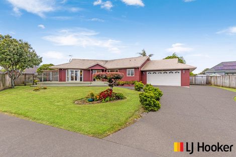 Photo of property in 5 Trossach Place, Wattle Downs, Auckland, 2103