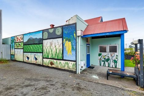 Photo of property in 20 Domett Street, Waitara, 4320