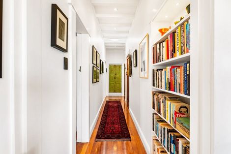 Photo of property in 14 Corry Avenue, Bluff Hill, Napier, 4110