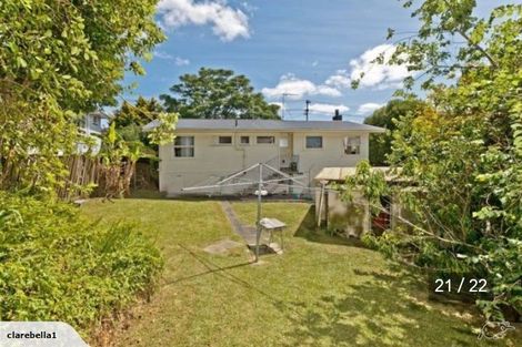 Photo of property in 23 Ellice Road, Totara Vale, Auckland, 0629