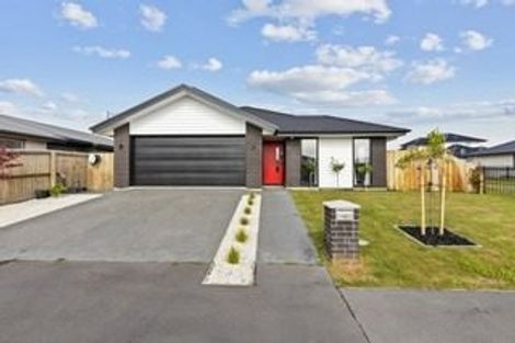 Photo of property in 32 Selfe Crescent, Burwood, Christchurch, 8083