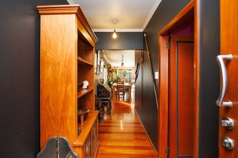 Photo of property in 35 Collingwood Street, Hokowhitu, Palmerston North, 4410