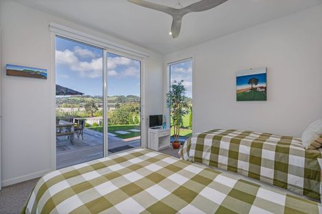 Photo of property in 5 Liberty Place, Cooks Beach, 3591